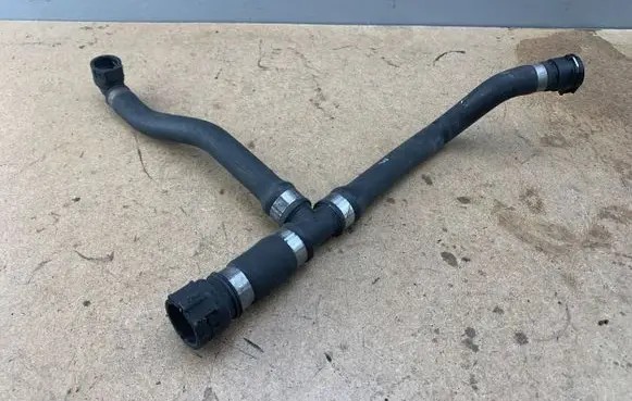 BMW X3 E83 Engine coolant pipe/hose 17123449106 3449106 17123401584