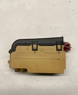 Audi A5 8T 8F Fuse module 4F1941824A
