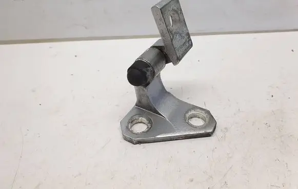 Volkswagen PASSAT CC Front door upper hinge