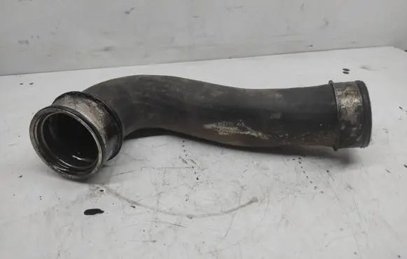 Intercooler hose/pipe