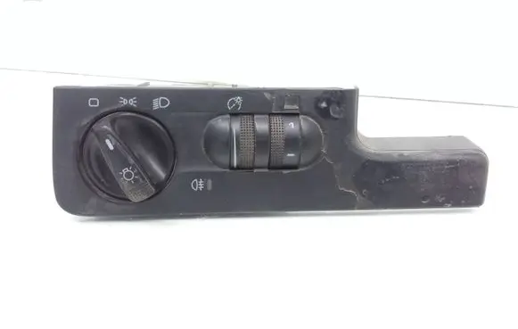Volkswagen PASSAT B4 Light switch 3A1941531E