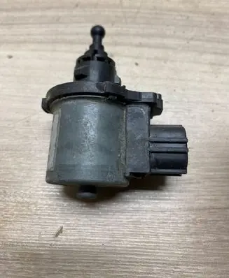 Lexus RX 330 - 350 - 400H Headlight level adjustment motor 8566148030 3740077894