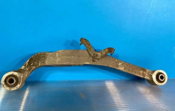 Nissan Qashqai Rear control arm
