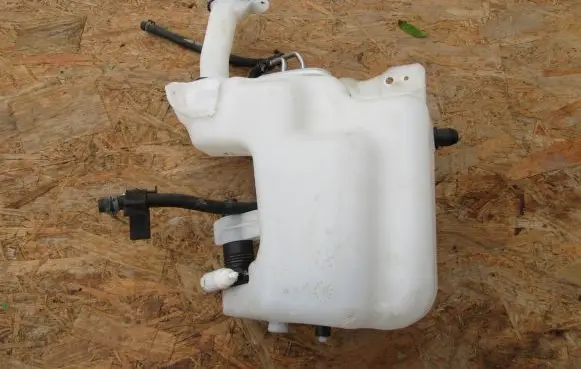 Mercedes-Benz SL R231 Windshield washer fluid reservoir/tank 2318600760