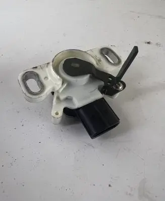 Suzuki Ignis Brake pedal sensor switch 9148079M00 9148079M0 9148079M