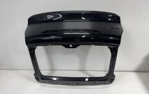 Volvo XC40 Tailgate/trunk/boot lid 32357501