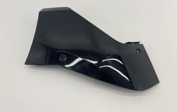 BMW iX Rear bumper corner part panel trim 51129491668 9491668 11460913