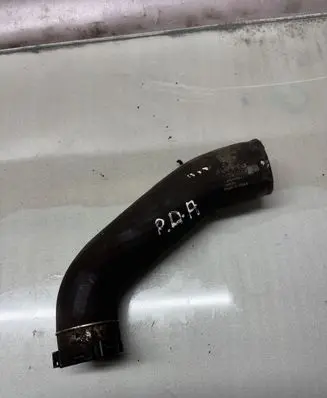 Volvo V60 Intercooler hose/pipe 31370447