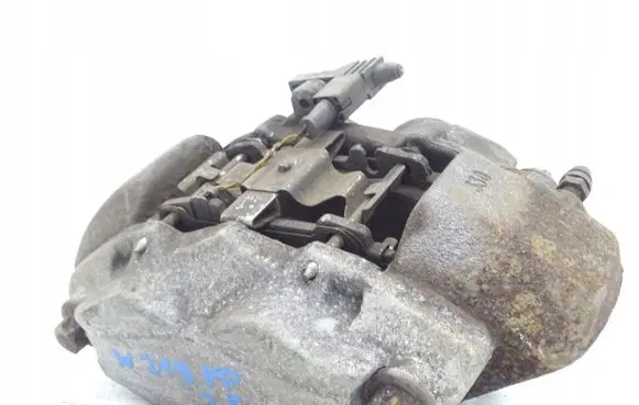 Mercedes-Benz CLS C219 Front brake caliper