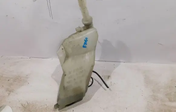 Peugeot 206+ Windshield washer fluid reservoir/tank 9628747180