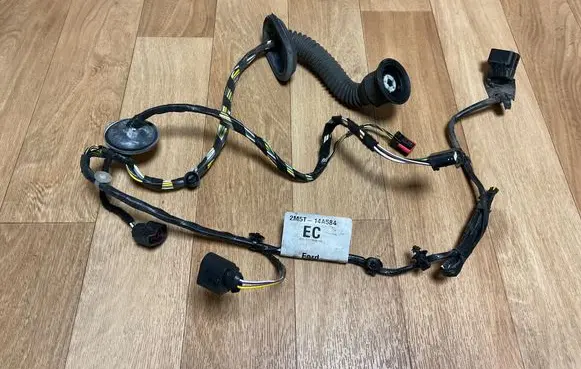 Ford Focus Front door wiring loom 2M5T14A584 11399354000