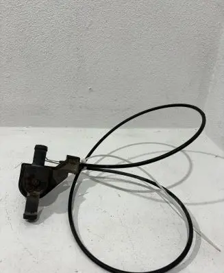 Volkswagen Golf I Coolant heater control valve 321819809