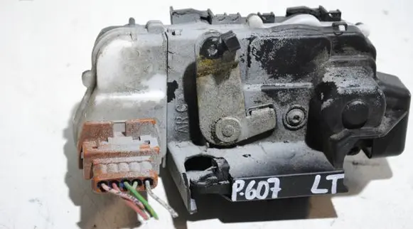 Peugeot 607 Rear door lock