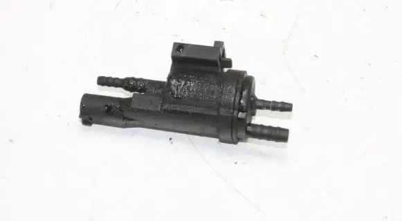 Mercedes-Benz SLK R171 Turbo solenoid valve