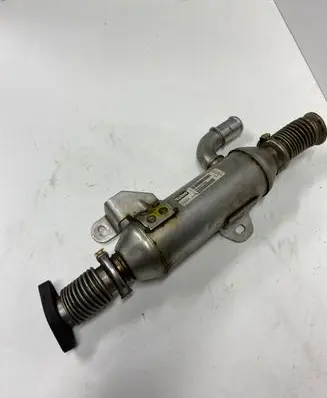 Peugeot 607 EGR valve cooler 9640527680 869762Z