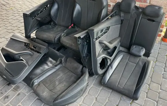 Seat set