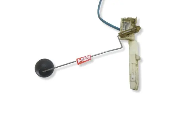 Audi A4 S4 B5 8D Fuel level sensor 8D0919673D 221824050006