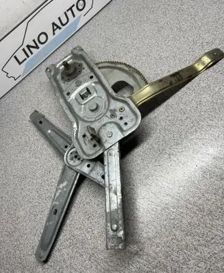 BMW 5 E34 Rear door manual window regulator 51341944063