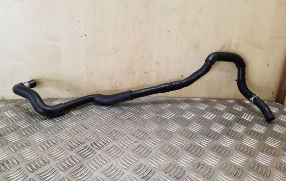 Lexus CT 200H Engine coolant pipe/hose