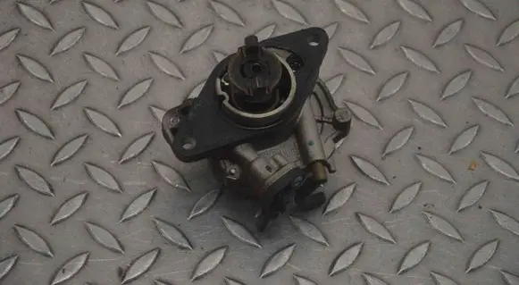 Fiat Punto (199) Vacuum pump 55221036