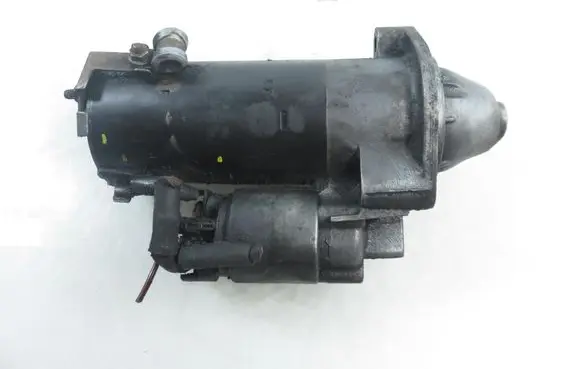 Volkswagen PASSAT B5.5 Starter motor 0001110126 068911024F 0001110127