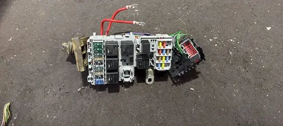 Volvo V70 Fuse box set 30656936