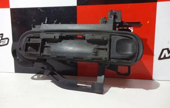 Audi A6 S6 C6 4F Front door exterior handle/bracket 4F0837885