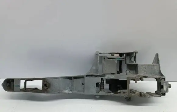 Front door exterior handle/bracket
