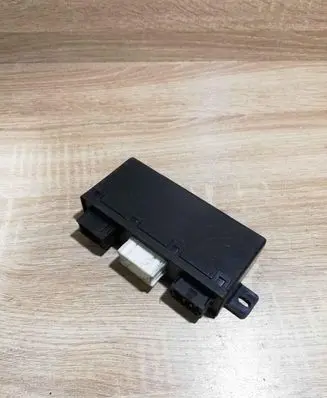 BMW 5 E39 Door control unit/module 6904255