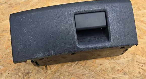 Audi A6 C7 Glove box 8K0882602B