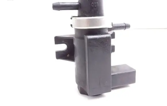 Volkswagen Golf IV Brake central valve 1J0906627 72290320