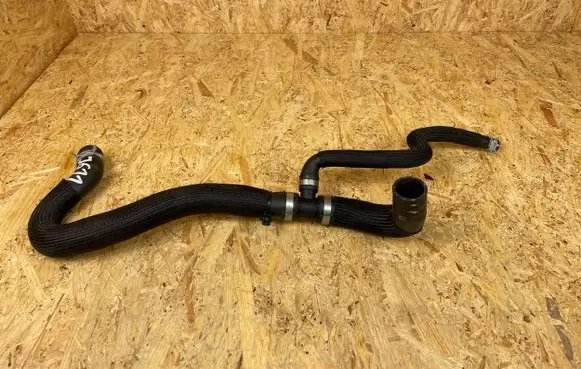 Renault Megane IV Engine coolant pipe/hose 924004007R