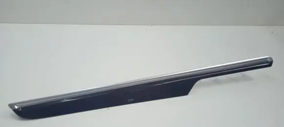 Porsche Macan (95B) Front door trim bar 95B867409