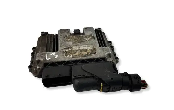 Alfa Romeo 166 Engine control unit/module 55204661 0281013138 4234A30011