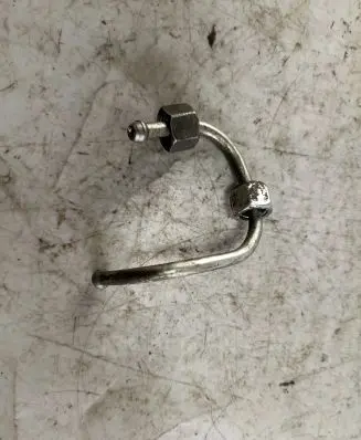 Fuel injector supply line/pipe