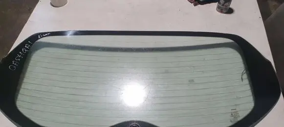 Nissan Qashqai Rear windscreen/windshield window 