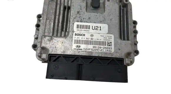 Hyundai i40 Engine control unit/module 391202A203 391252A203 0281018049