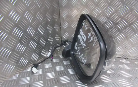 Mercedes-Benz G W463 2nd Gen Front door electric wing mirror 