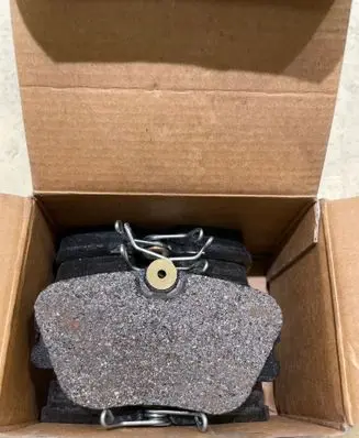 Volvo 440 Brake pads (front) 28BK837