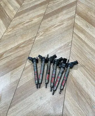 Chrysler 300 - 300C Fuel injector a6420701387