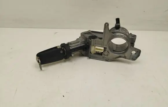 Opel Astra H Ignition lock N0501882