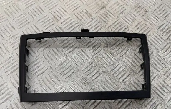 Toyota Avensis T270 Radio/GPS head unit trim 5540505190 5540505210