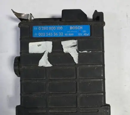 Mercedes-Benz 190 W201 Engine control unit/module 0025453632 0280800100