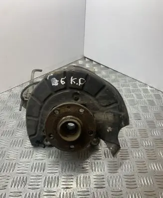 Volkswagen PASSAT B6 Front wheel hub