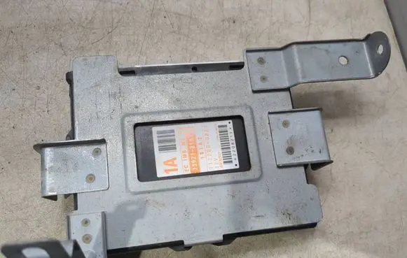Suzuki Jimny Engine control unit/module 1122000821 3392181A2