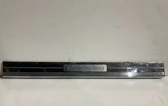 Mercedes-Benz CLS C219 Side skirt front trim A2196800235 2196800235