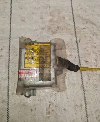 Toyota Land Cruiser (HDJ90) Airbag control unit/module 8917035040