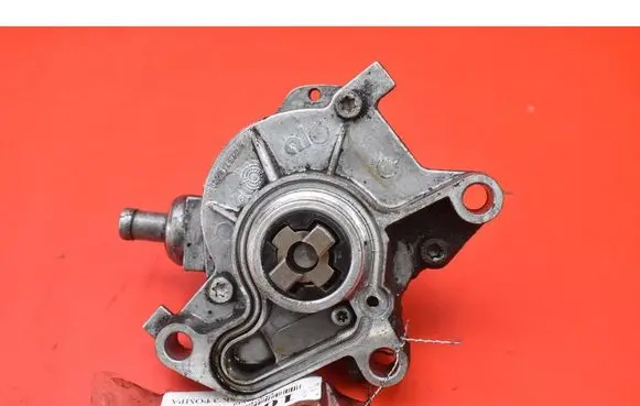 Skoda Octavia Mk1 (1U) Vacuum pump 038145101B