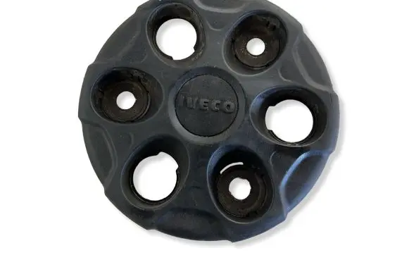 Iveco Daily 6th gen R16 wheel hub/cap/trim 5802054275