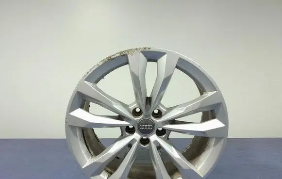 Audi Q7 4L R18 alloy rim 4M0601025C